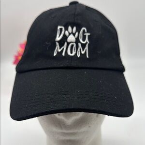 Black Cap with 'Dog Mom' Embroidery Adjustable HT7709F